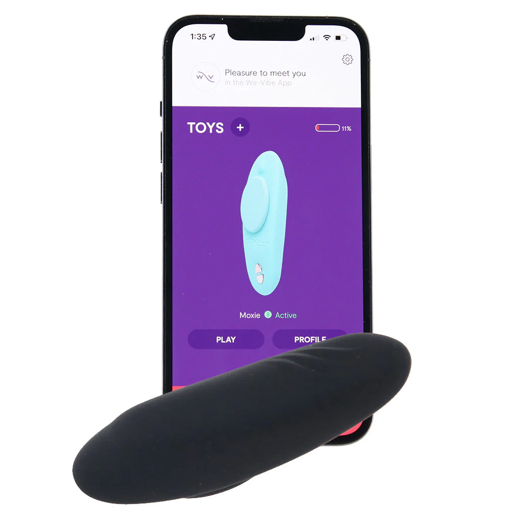 We-Vibe Moxie+ Wearable Clitoral Vibe in Satin Black PinkCherry We-Vibe Moxie+ Wearable Clitoral Vibe in Satin Black PinkCherry