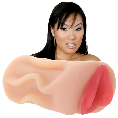 Panties taytlar orqali korinadi Hojatxonada siyayotgan qizlarga qarash video