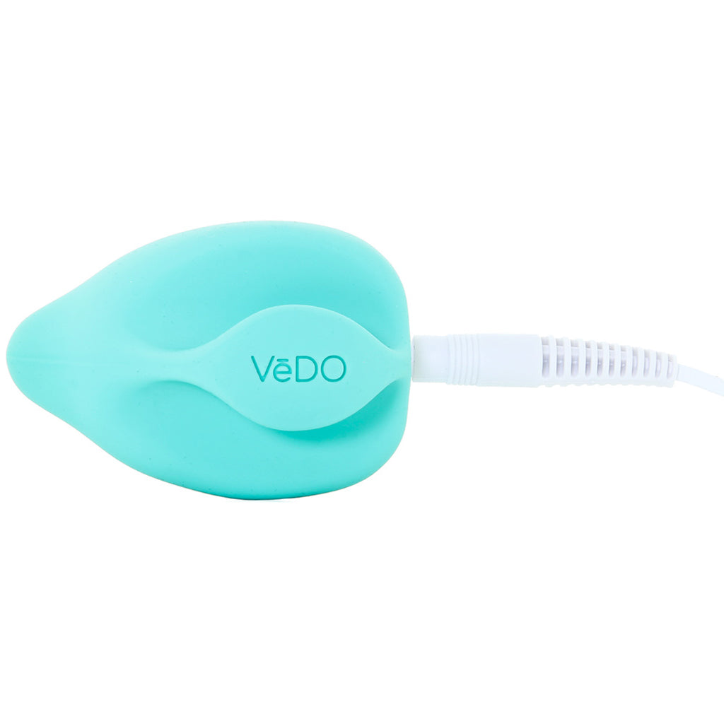Yumi Rechargeable Finger Vibe in Tease Me Turquoise PinkCherry Yumi Rechargeable Finger Vibe in Tease Me Turquoise PinkCherry
